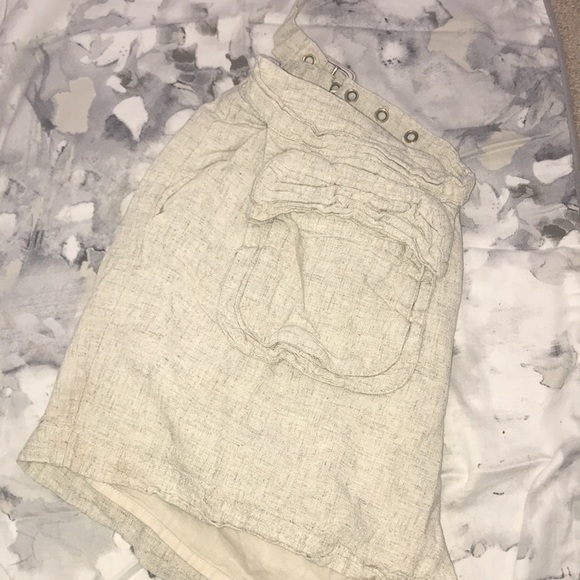 Shinestar Linen Shorts - Picture 2 of 2